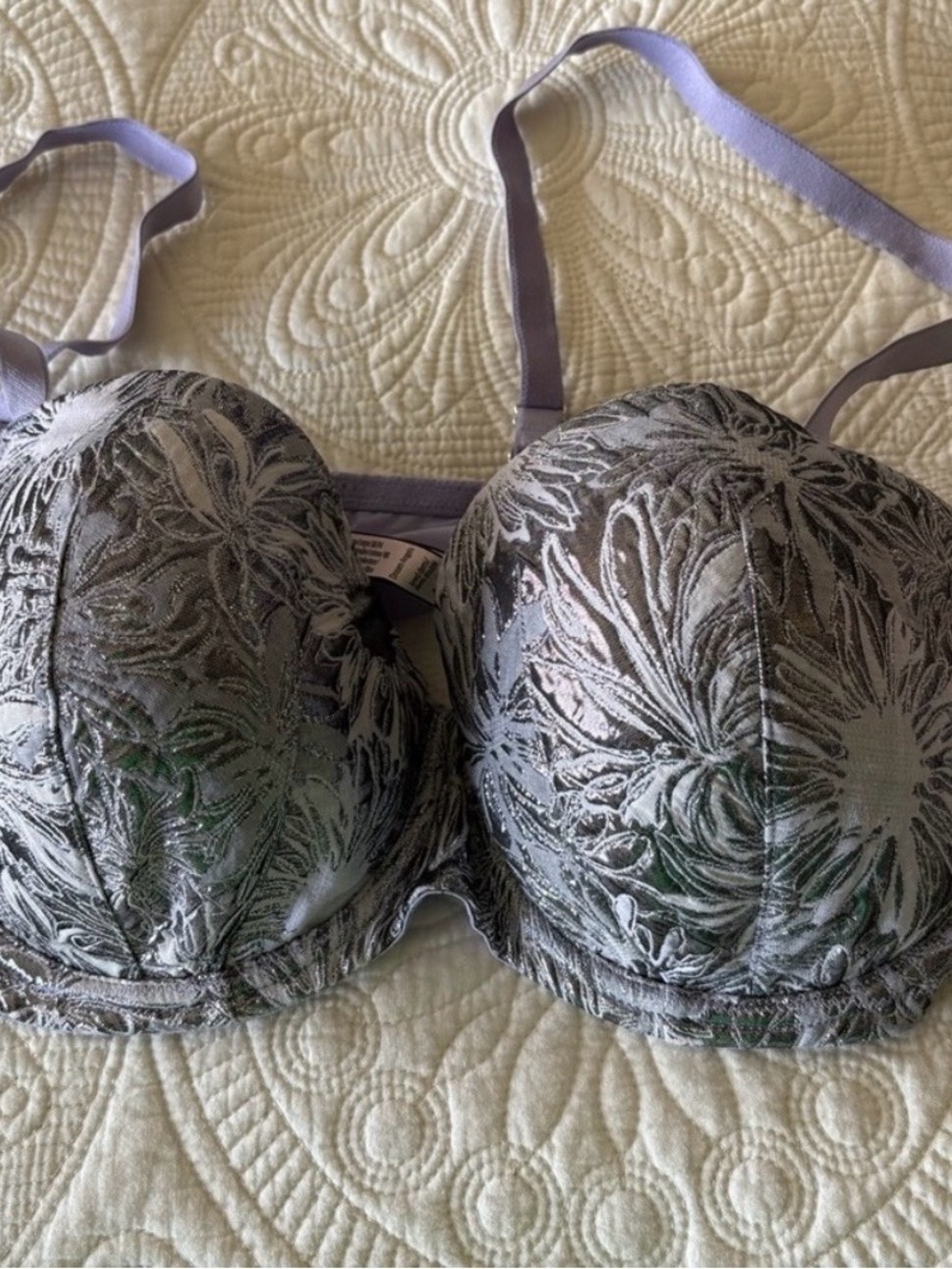 Victoria's Secret 40C Lavender and Silver Floral Lace Underwire Bra